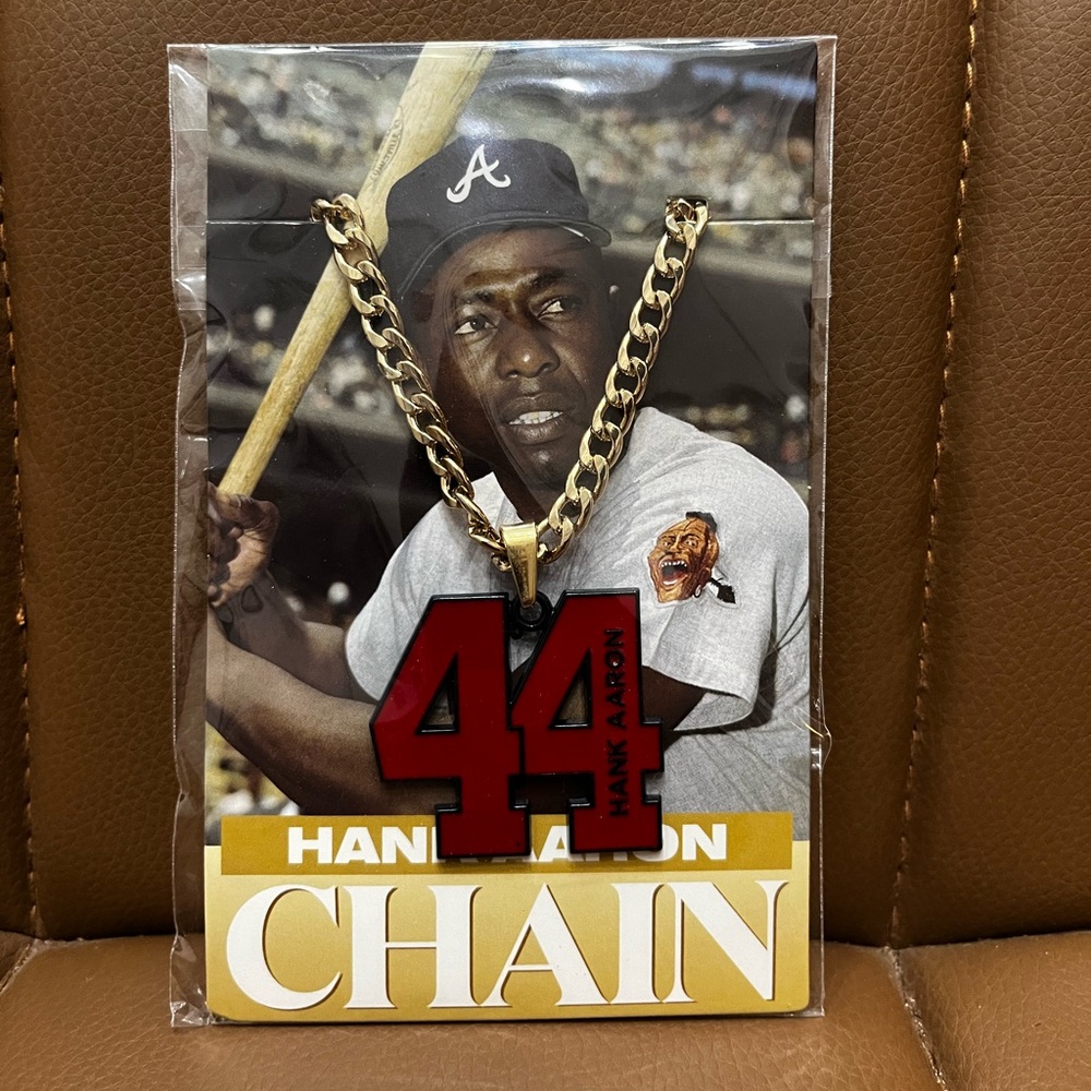 Hank Aaron 44 Chain Atlanta Braves Truist Ballpark Tour Chain Series - NWT